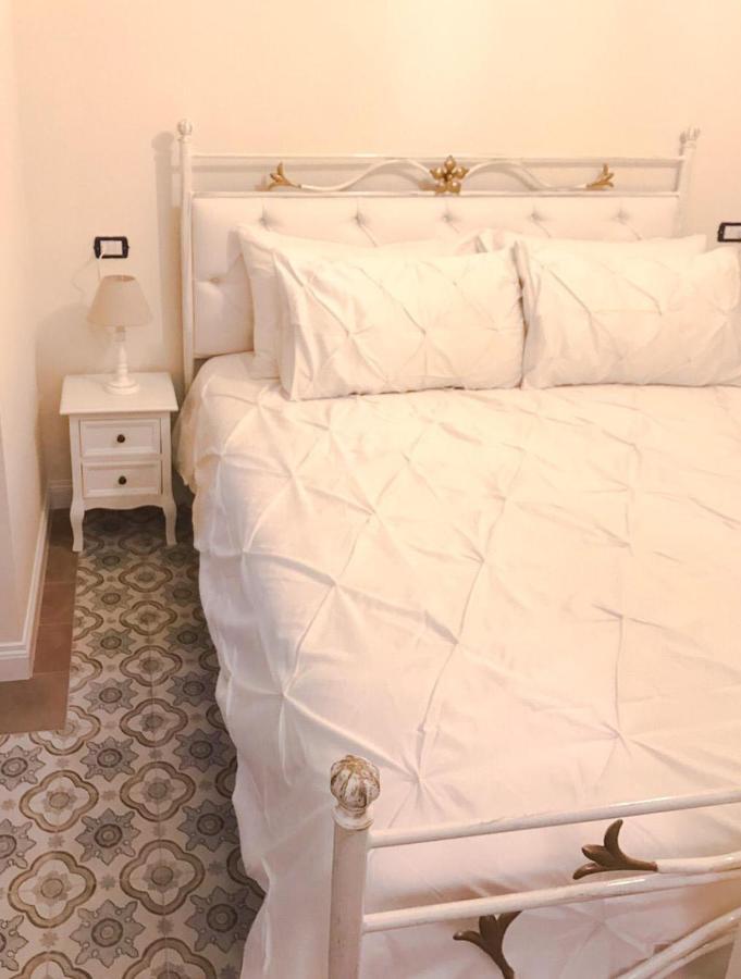 Appartamento Casa di Fló Bari Esterno foto