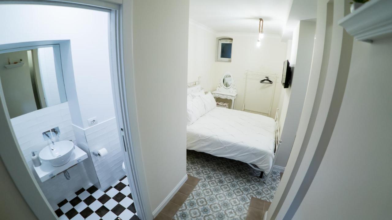 Appartamento Casa di Fló Bari Esterno foto
